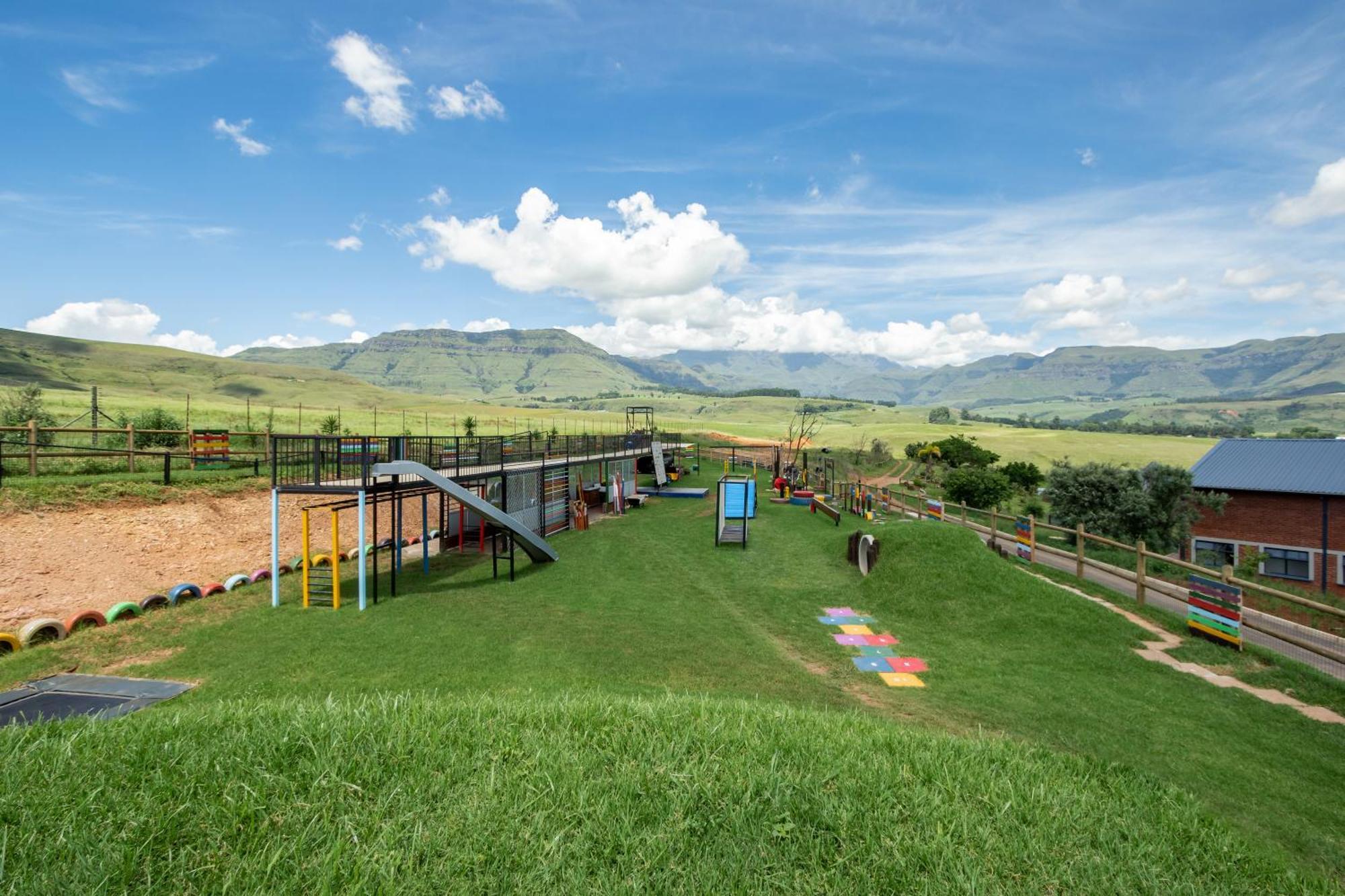 Dragonview Lodge Champagne Valley Exterior foto